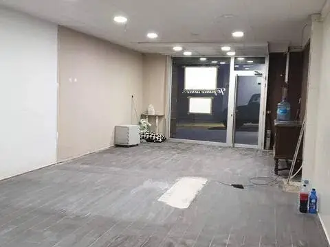 Local comercial en Carrer Camí Ral