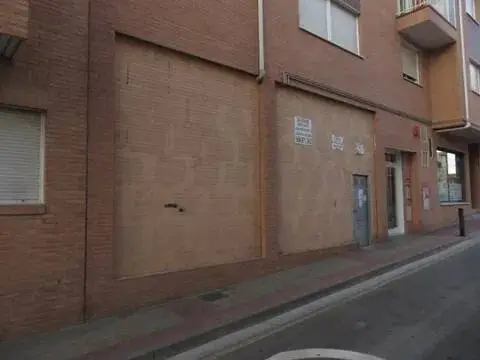 Local comercial en calle del Portillo