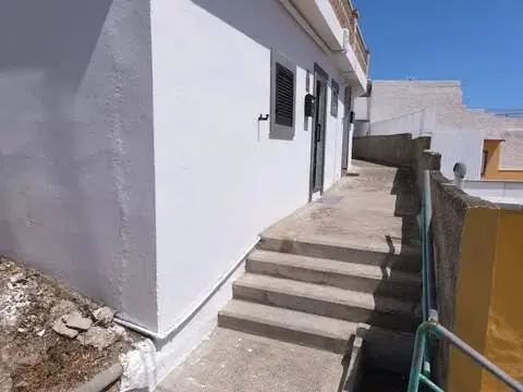 Edificio en calle Cotillo