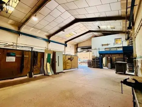 Nave industrial en Els Magraners