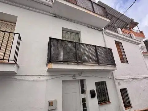 Casa adosada en Otívar