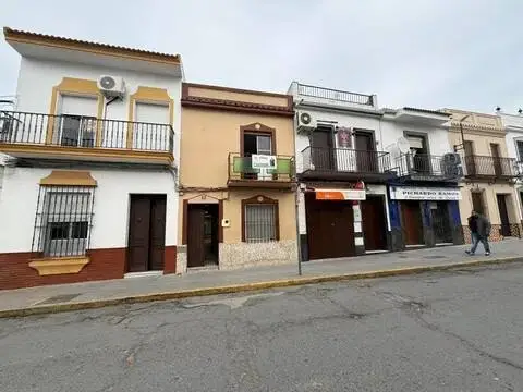 Chalet en calle de la Fuente