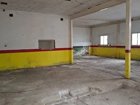 Local comercial en Casavieja