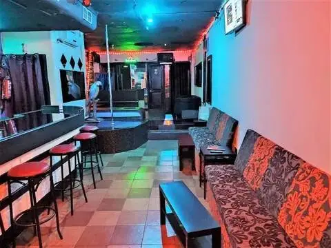 Local comercial en calle calle Alfredo L Jones No Number