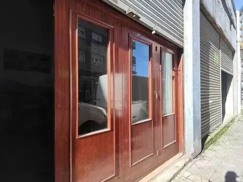 Local comercial en calle de Miguel Servet
