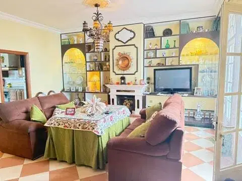 Casa adosada en calle de San Joaquín