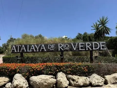 Terreno en calle de Joan Miró