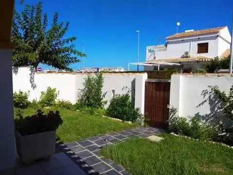Casa adosada en Pilar de la Horadada
