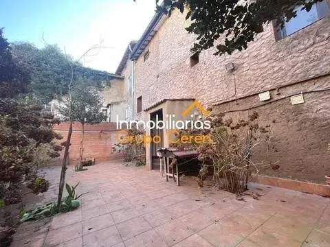 Chalet en Baños de Río Tobía