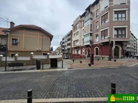 Piso en Txabarri-Kueto
