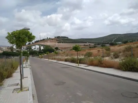 Terreno en Lucena