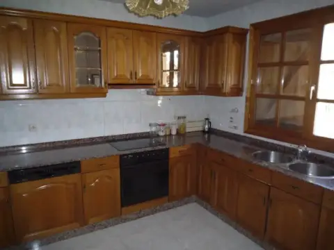 Chalet en Villadecanes