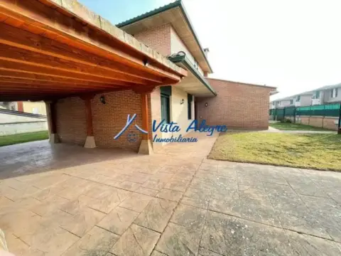 Chalet en Ollauri