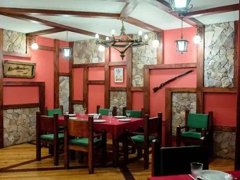 Local comercial en La Victoria-Conde Ureña