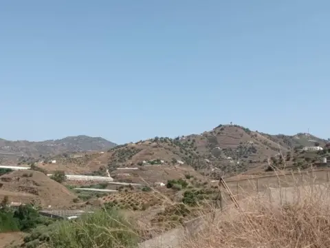 Terreno en calle Fuente Santa