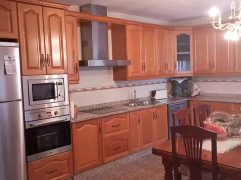 Chalet en Cortes de Baza