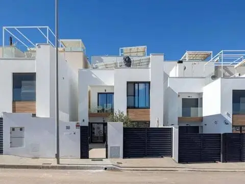 Casa adosada en Benijófar
