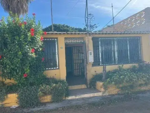 Casa rústica en calle de Playa Hípica