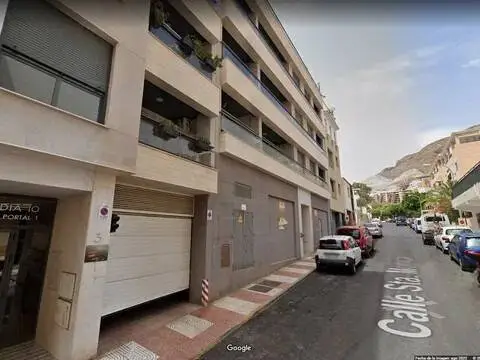 Garaje en calle de Santa Mónica