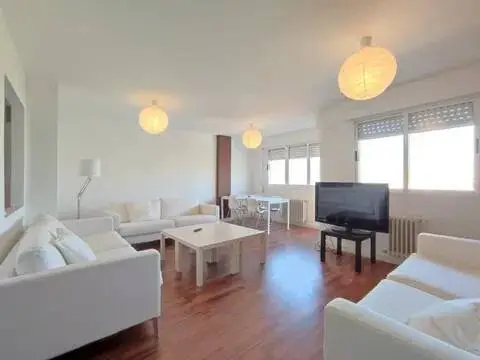 Piso en Hospital-Parque Sur