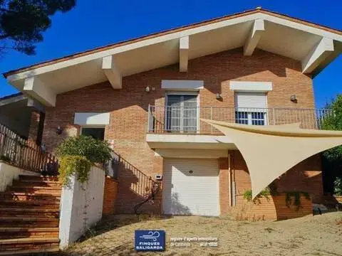 Chalet en El Pinar i El Portus