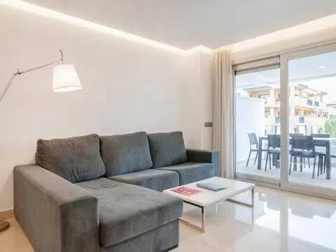 Ático en calle Conjunto Cjto San Pedro del Mar, 8