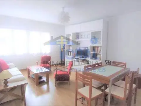 Piso en calle de Menéndez Pelayo