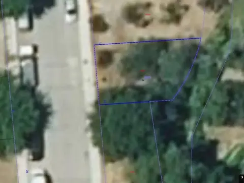 Terreno en Avenida Américas