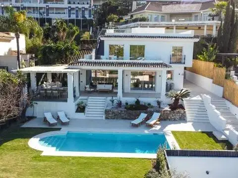 Chalet en Nueva Andalucía-Centro