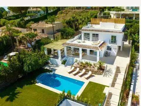 Chalet en Nueva Andalucía-Centro
