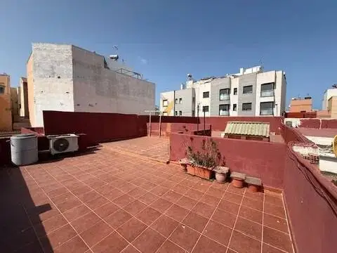 Casa adosada en calle Cl Jose Luis Navarro Lara, 36