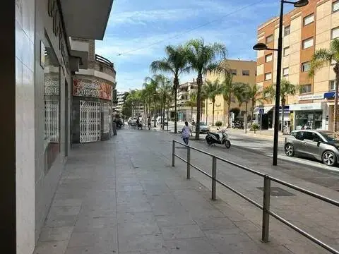Local comercial en calle Avenida de Salobrena No Number