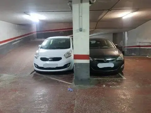 Garaje en Collblanc