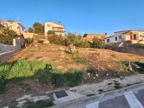 Terreno en calle Avenida Central, 2
