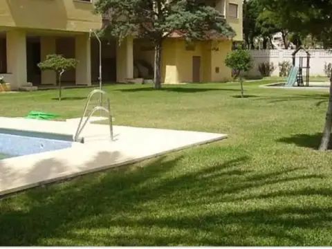 Piso en Aguadulce Sur