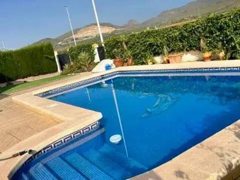 Chalet en El Fondó de les Neus - Hondón de las Nieves