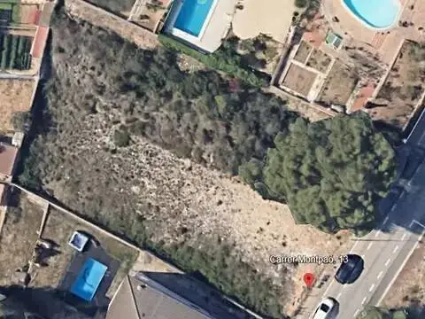 Terreno en Carrer de Montpaó