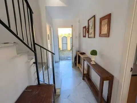 Casa adosada en El Águila-Las Redes-Fuentebravía
