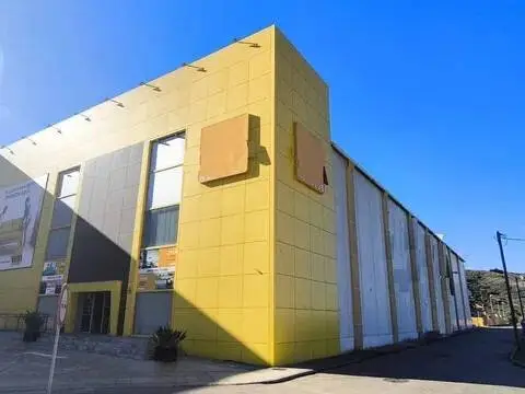 Nave industrial en Beal
