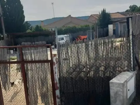 Terreno en calle Benito Chavarri