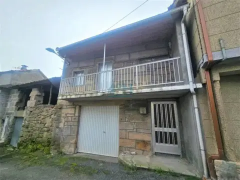 Chalet en Baños de Molgas