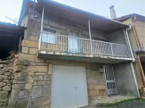 Chalet en Baños de Molgas