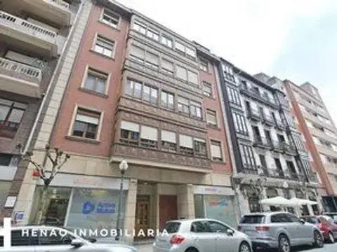 Garaje en calle de Heros