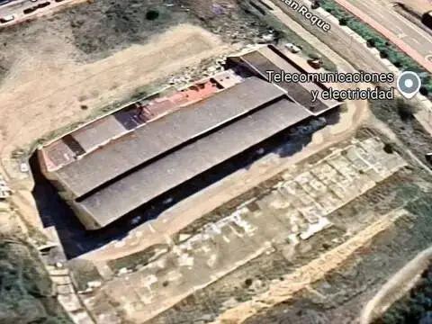 Nave industrial en La Puebla de Alfindén