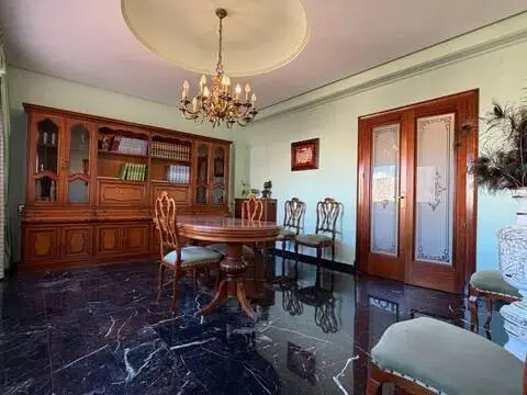 Piso en Plaza del Cronista Chabret
