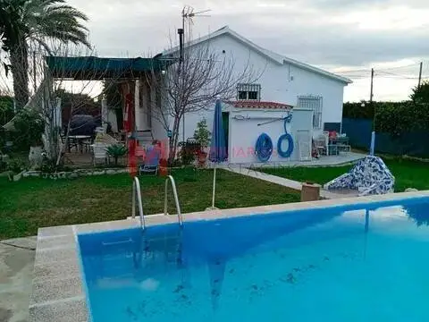 Casa rústica en Coria del Río