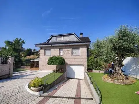 Chalet en Seixalbo-Monte-Ceboliño-Velle
