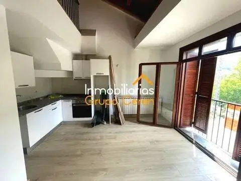 Piso en Avenida de Azarrulla