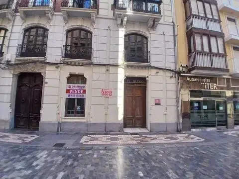 Local comercial en Casco Antiguo