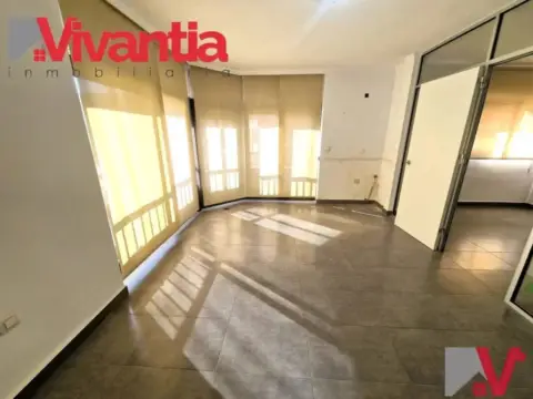 Oficina en Centro-Corredera